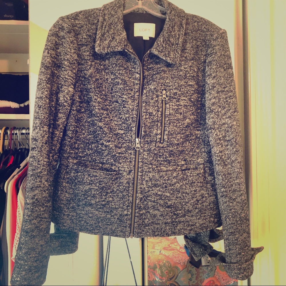 LOFT Blk/wht heathered zip-up jacket w/snap cuffs